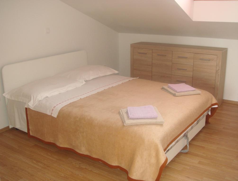 Apartments Jelicic Селце Екстер'єр фото